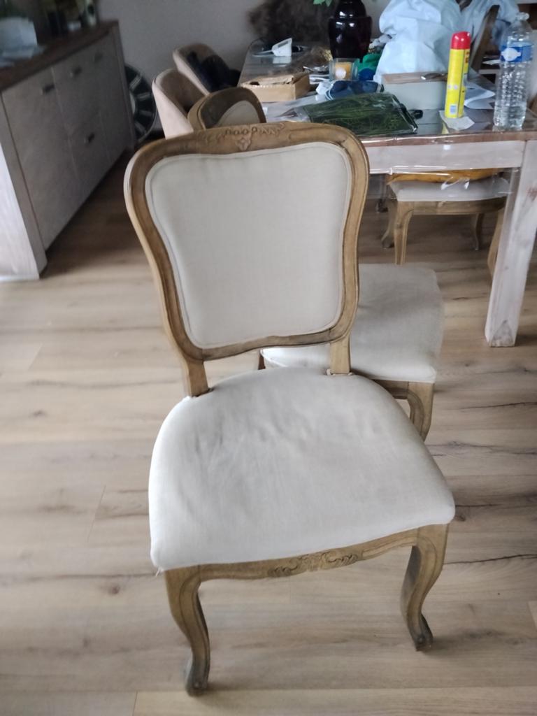 Zeer mooi stoelen maar zijn zitting is doozeten 4stuks, Ophalen