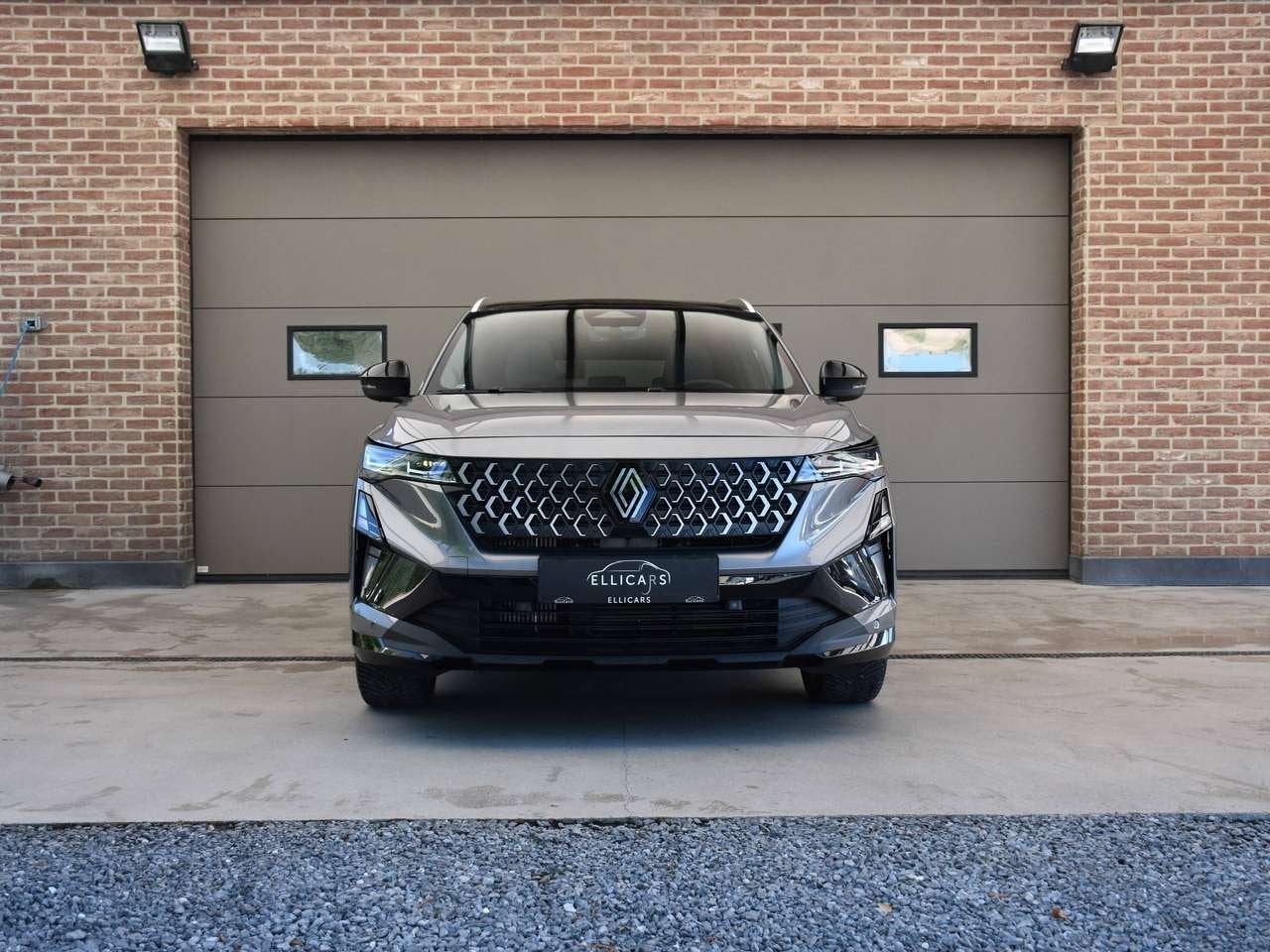 Renault Austral 1.3 TCE MHEV EDC TECHNO / PANO DAK / CARPLA, 0 min, 109 kW, Zwart, 0 kg