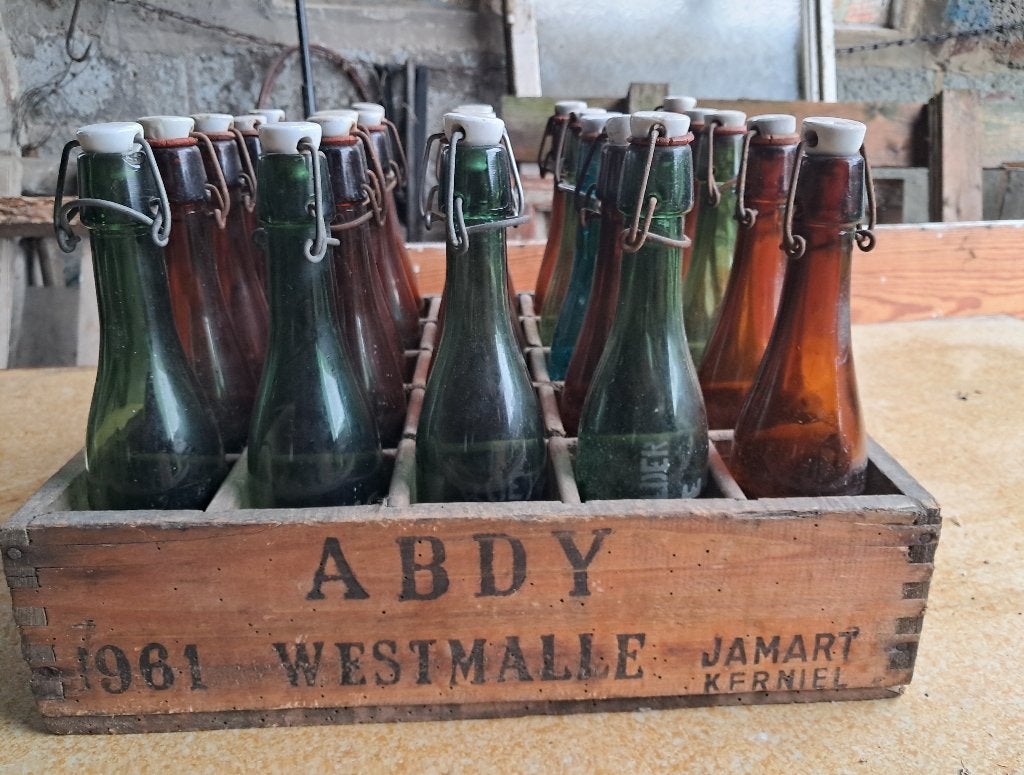 Bac à bière Westmalle de 1961, Enlèvement, Utilisé, Multicolore, Classique