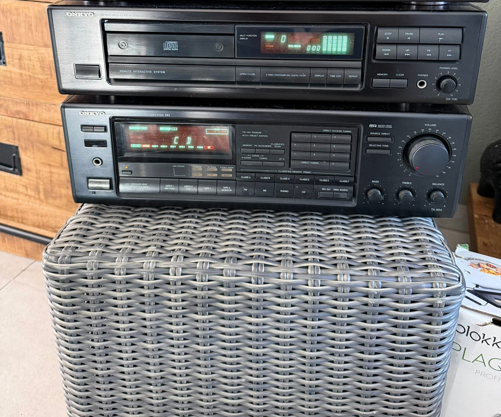 Onkyo Stereo Set: CD-speler DX-700 & Tuner-Versterker TX-804, Audio, Tv en Foto, Ophalen of Verzenden, Zo goed als nieuw, Cd-speler