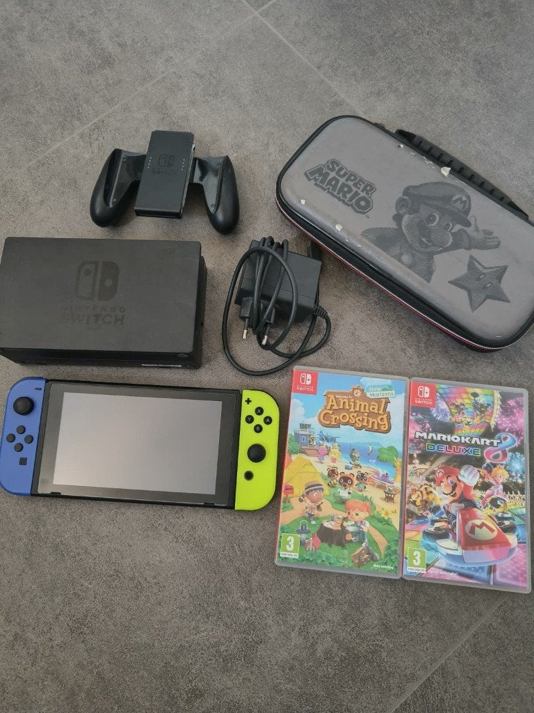 Nintendo Switch Console + 3 Games, Games en Spelcomputers, Ophalen, Met 2 controllers, Switch Original, Gebruikt
