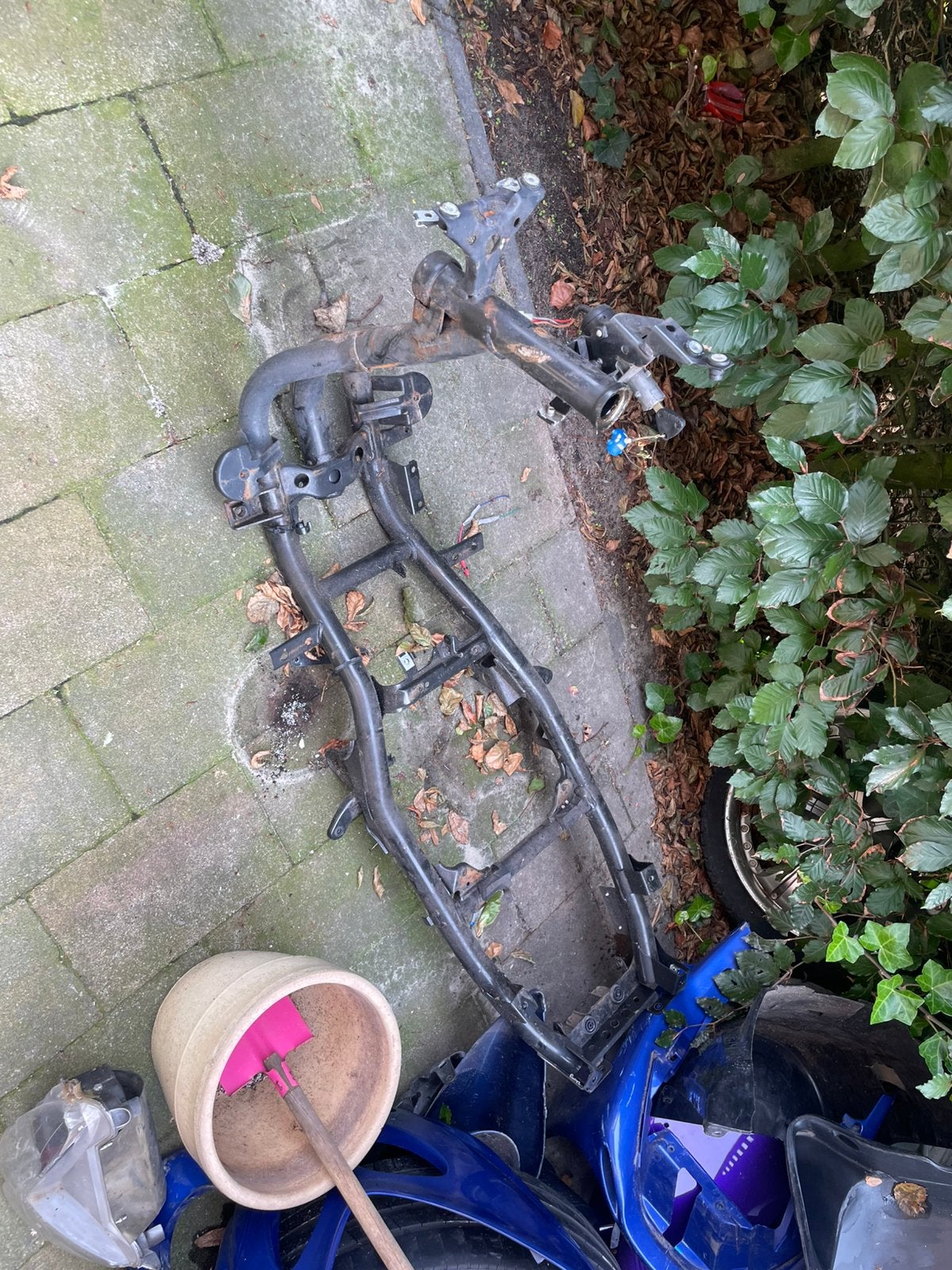 Aerox frame b klasse, Fietsen en Brommers, Brommeronderdelen | Scooters, Ophalen of Verzenden, Frame