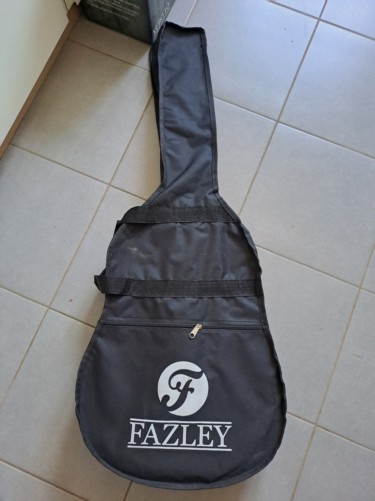 Fazley electrische gitaar met versterker, Muziek en Instrumenten, Ophalen