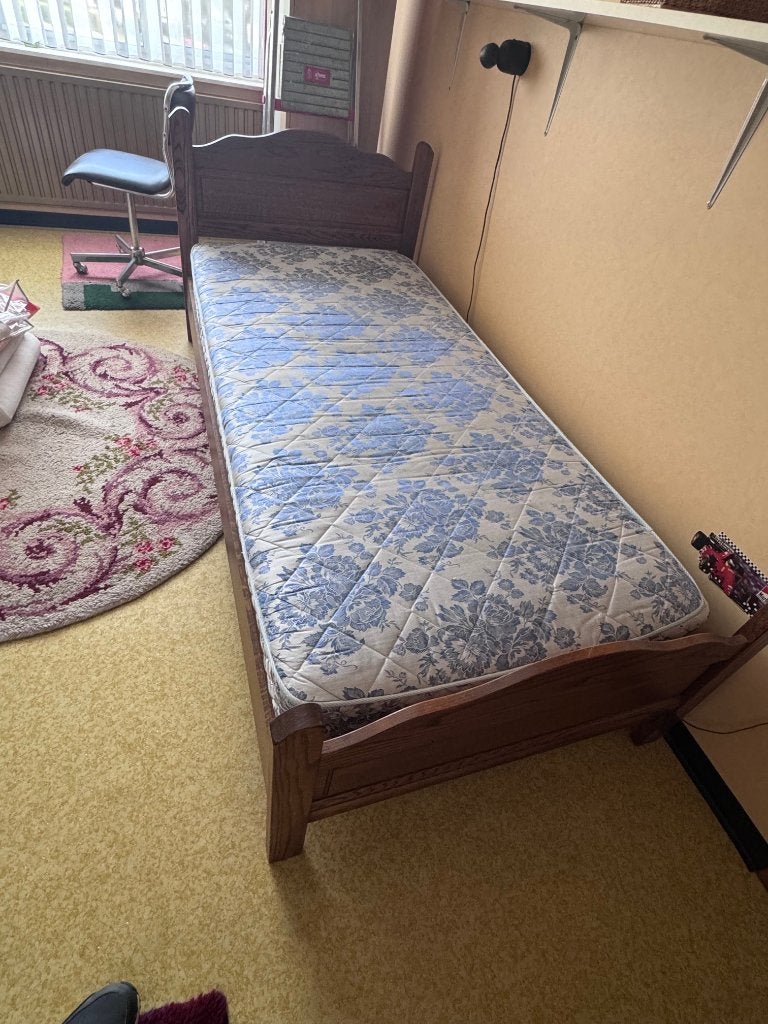 chambre à coucher avec 2 lits simples - ramassage gratuit, Maison & Meubles, Enlèvement, Utilisé, Une personne