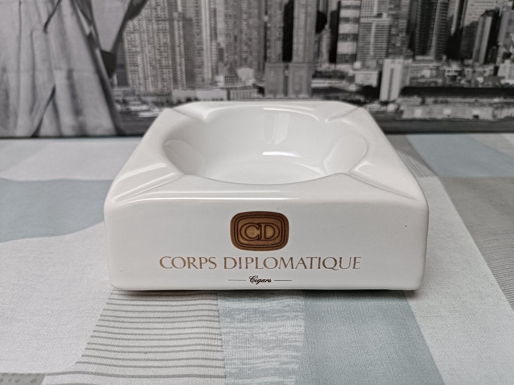 Asbak - CD corps Diplomatique - Cigars - Tobacco - Sigaren, Ophalen of Verzenden, Gebruikt, Asbak