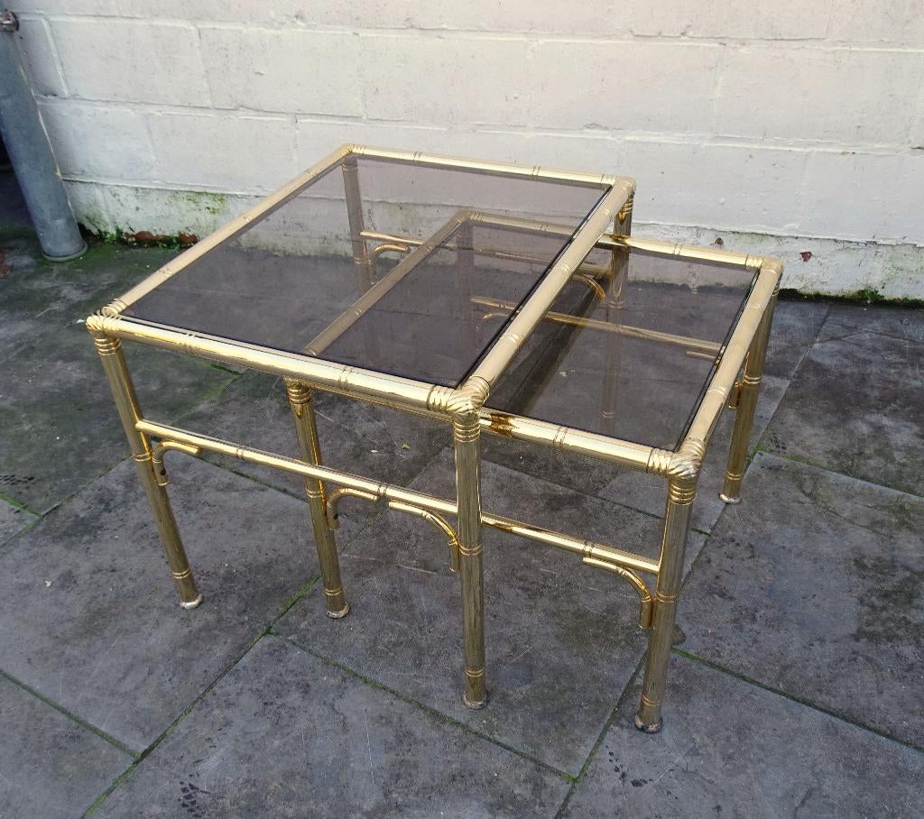 TABLES D'APPOINT VINTAGE EN LAITON, VERRE FUMÉ, RÉTRO, Enlèvement
