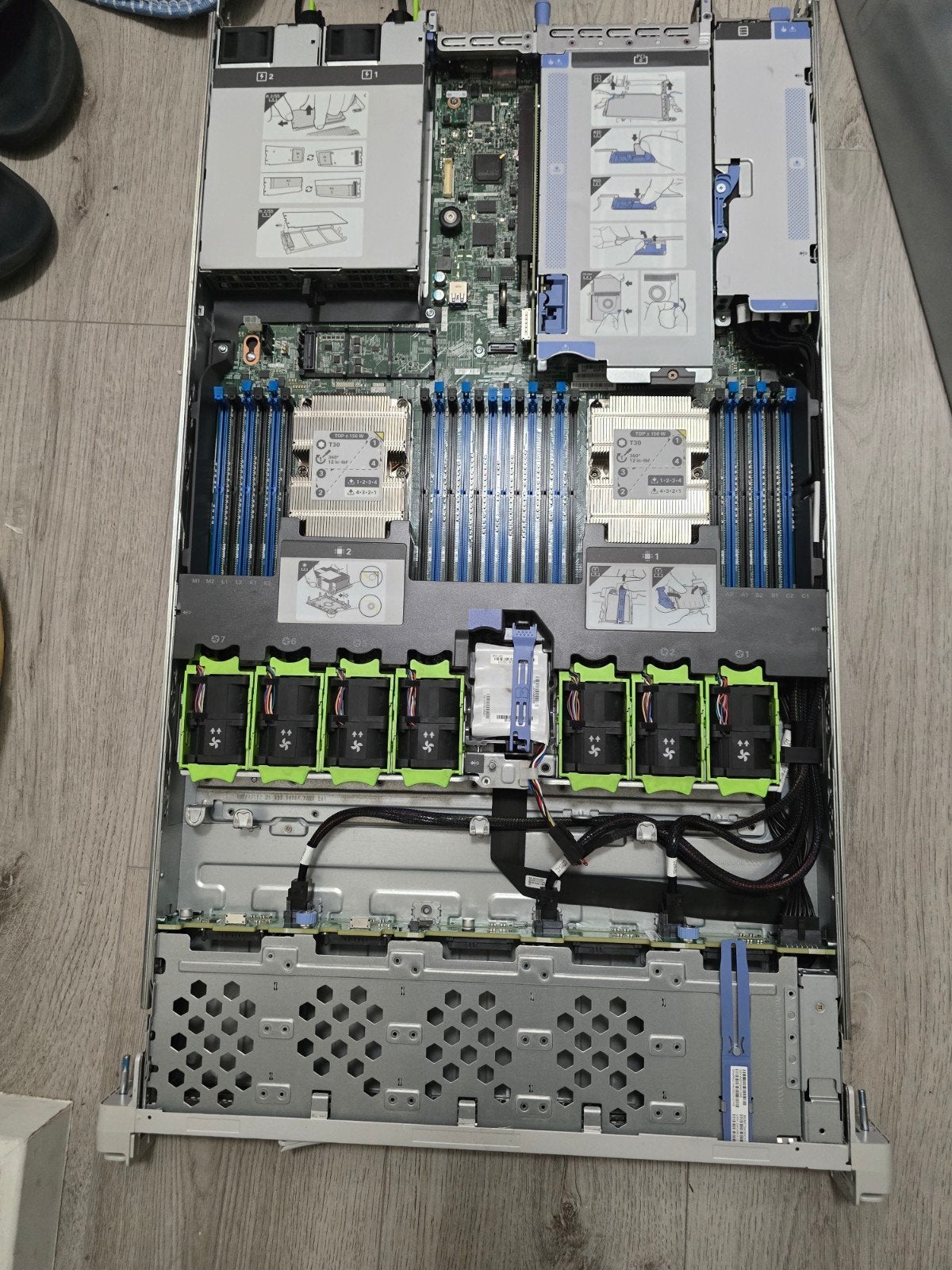 Cisco C220 M5 Gen 10 CPU 2 x INTEL XEON GOLD 6148 zonder RAM, Computers en Software, Servers, Ophalen of Verzenden