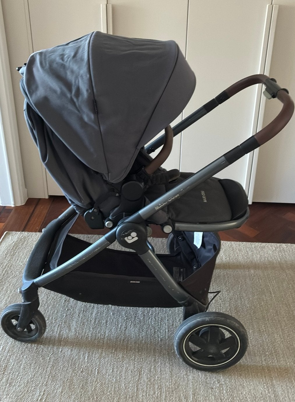 Poussette Maxi Cosi Adorra avec nacelle, Enlèvement, Comme neuf, Poussette, Avec nacelle