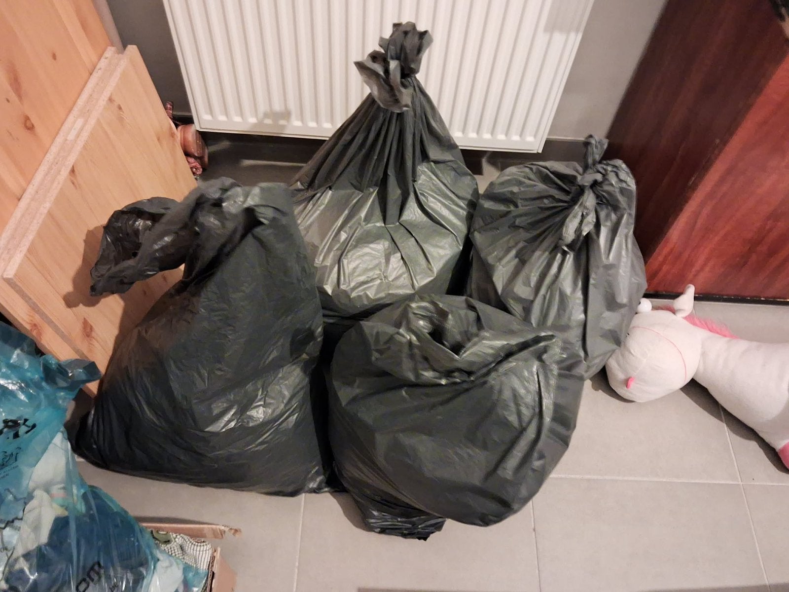Te Koop: DamesKledij Smal Meduim Large, Vêtements | Femmes, Packs de vêtements pour femmes, Enlèvement, Comme neuf