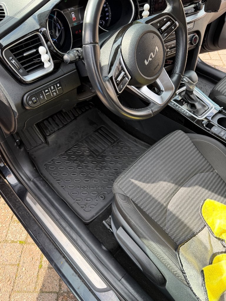 Originele rubberen matten Kia Ceed SW 2024, Enlèvement, Utilisé