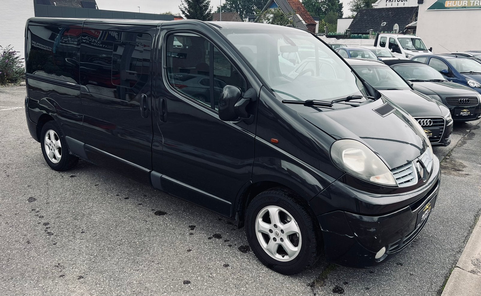 RENAULT TRAFIC 8 places 2.0dCi 115ch, Auto's, Voorwielaandrijving, Euro 5, 1995 cc, 4 cilinders