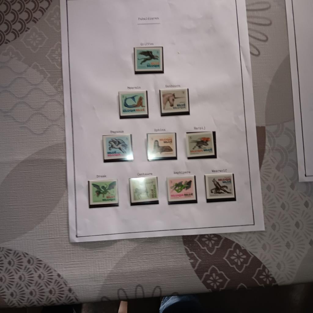 Losse postzegels in blaadjes, Postzegels en Munten, Ophalen of Verzenden