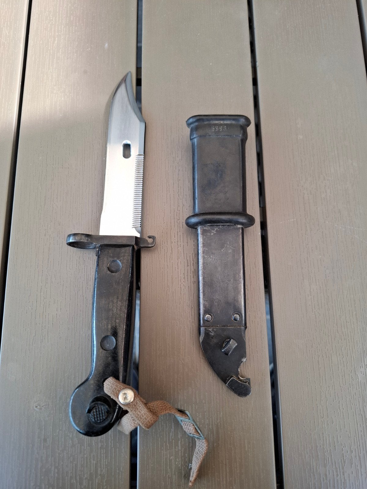 Baïonnette AK47 German model 59, Enlèvement, Armée de terre, Couteau ou Poignard