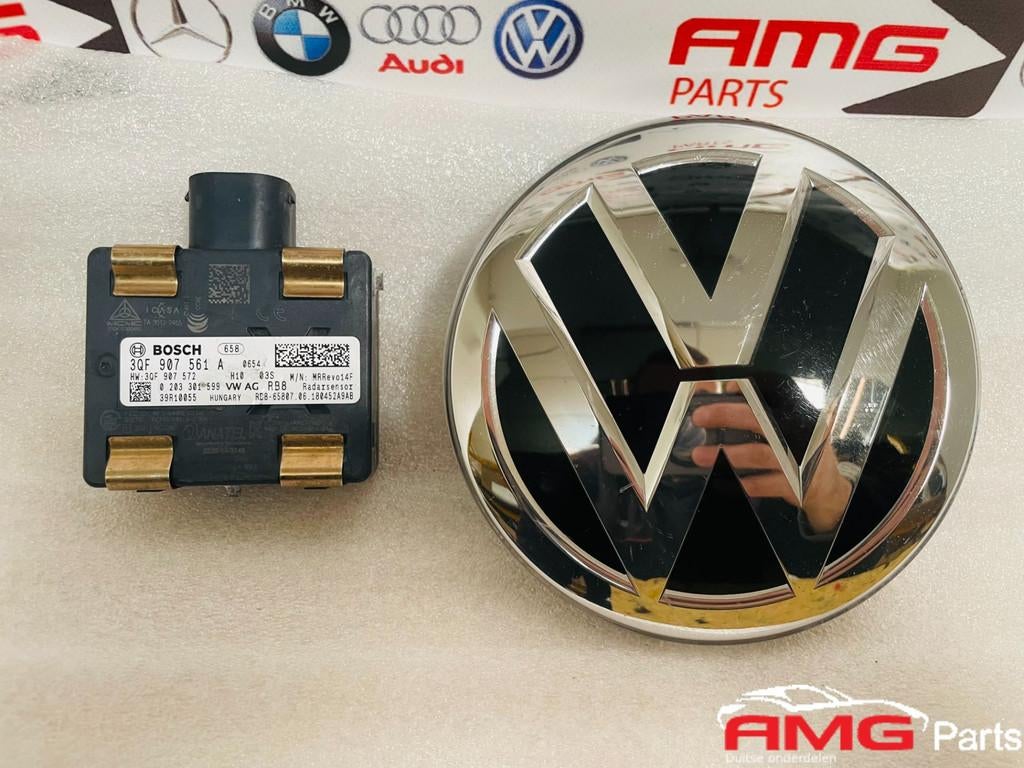 Vw Golf 7.5 ACC Radar Sensor Gril logo 3QF907561A 3G0853601A, Auto-onderdelen, Volkswagen, Volkswagen AG, Nieuw, Vw@volkswagen.de