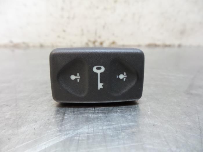 Schakelaar van een Landrover Freelander, Auto-onderdelen, Dashboard en Schakelaars, Land Rover, Gebruikt, 3 maanden garantie, Ophalen of Verzenden