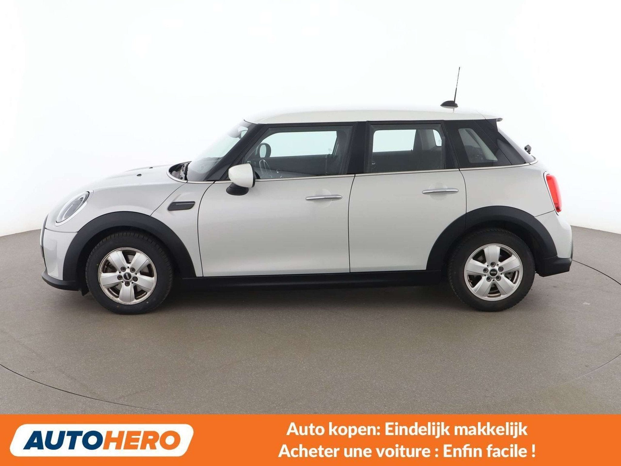 MINI Cooper Cooper (année de construction 2022), 100 kW, Achat, Euro 6, Boîte manuelle