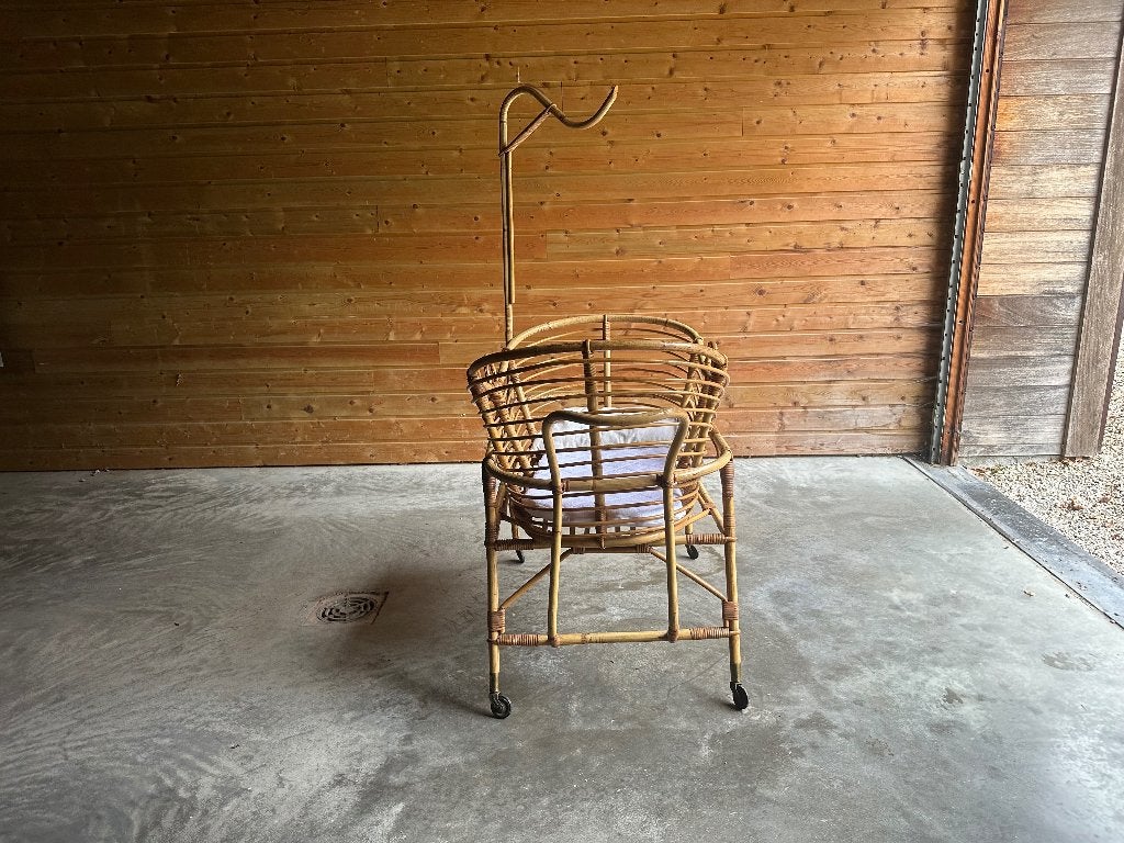 Rotan wieg, Ophalen, Zo goed als nieuw, Wieg