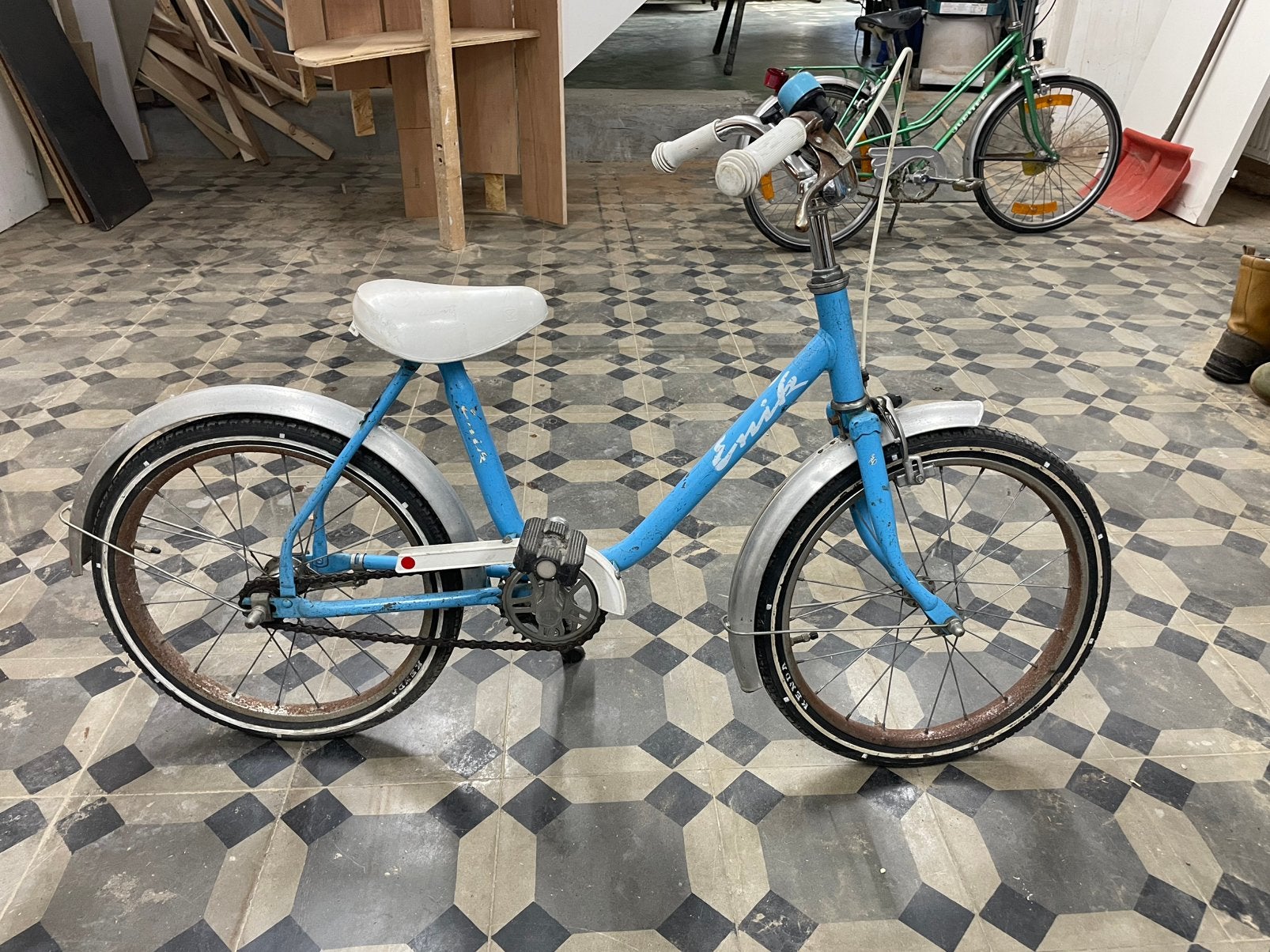 Retro meisjesfiets 18inch (5-7j), Fietsen en Brommers, Ophalen, Gebruikt