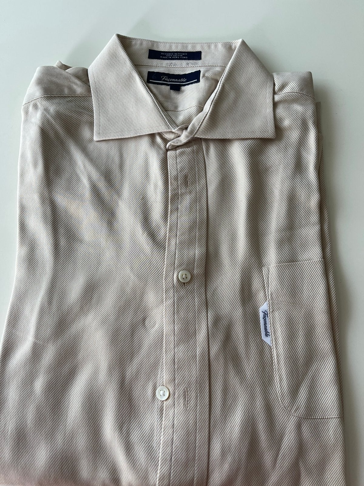 Chemise de créateur. Faisable. Taille L, Envoi, Comme neuf