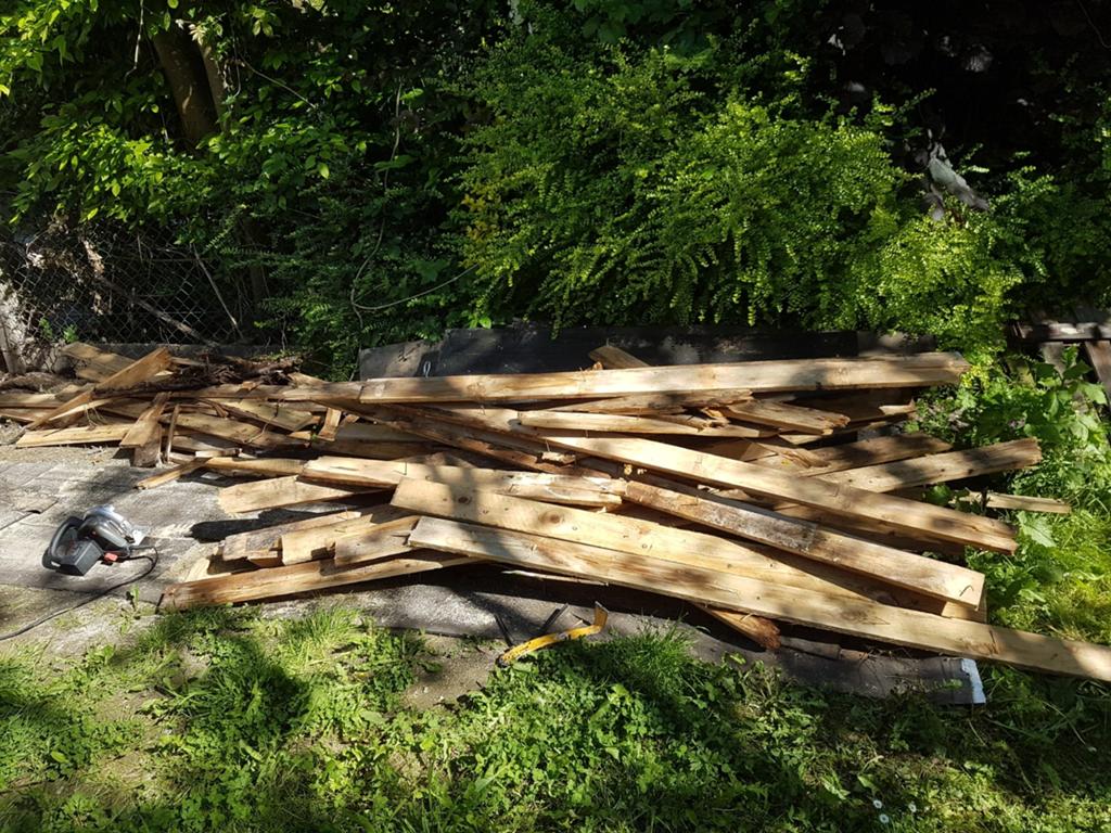 Pile de bois de chauffage ou de bricolage, bois de pin, Bricolage & Construction, Planche, Utilisé, Pin, 300 cm ou plus