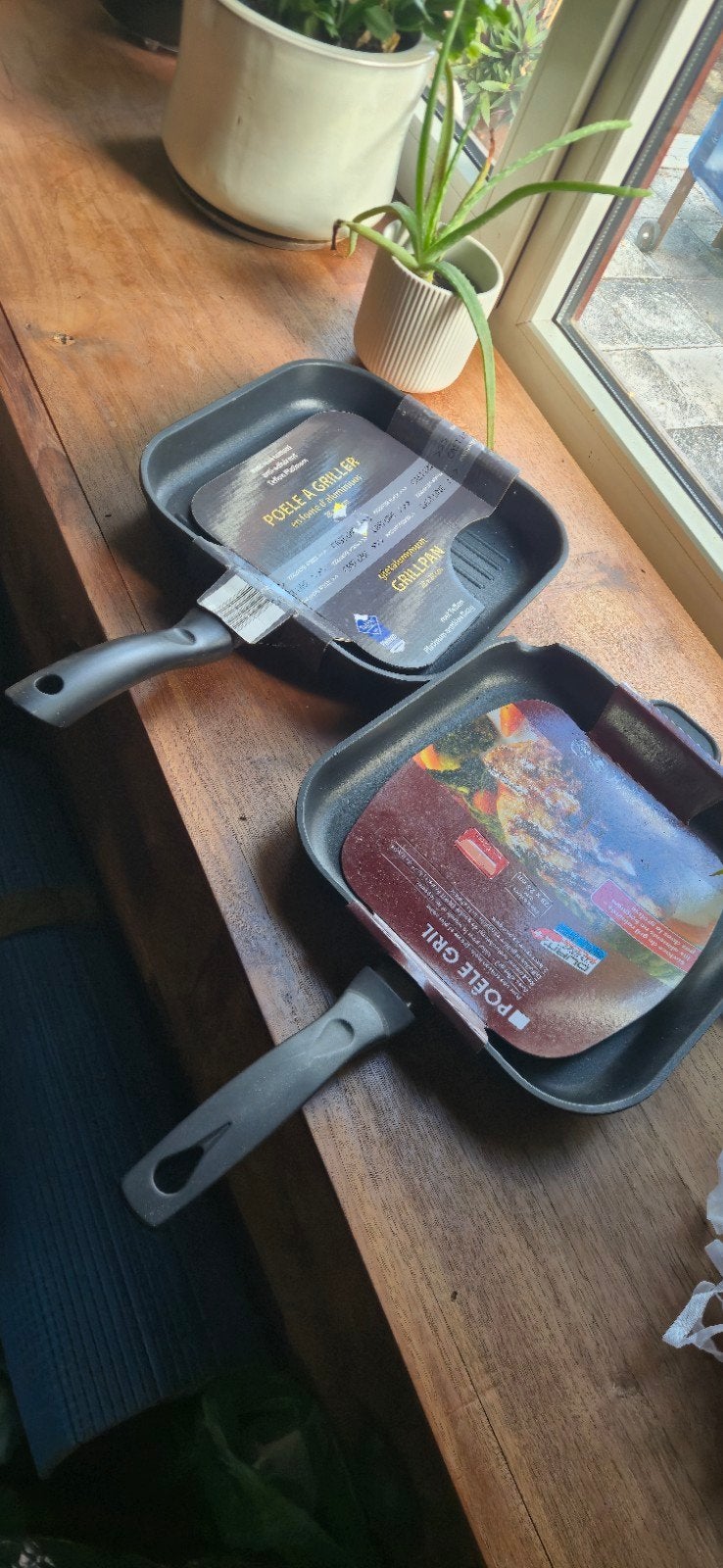 Grillpan nieuw, Ophalen