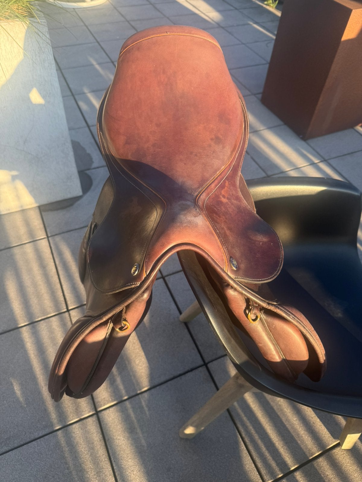 Springzadel 17,5inch, Dieren en Toebehoren, Paarden en Pony's | Zadels, Ophalen, L (17.5 inch), Gebruikt, Springen
