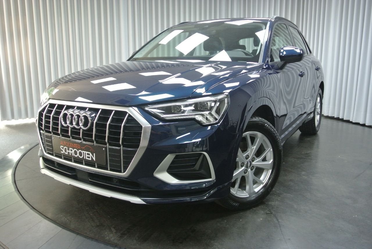 Audi Q3 (année de construction 2019, automatique), Achat, Entreprise, Noir, 5 portes