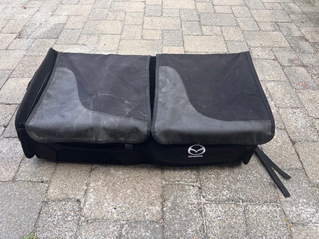 Rangement pour coffre Mazda, Enlèvement, Utilisé, Mazda