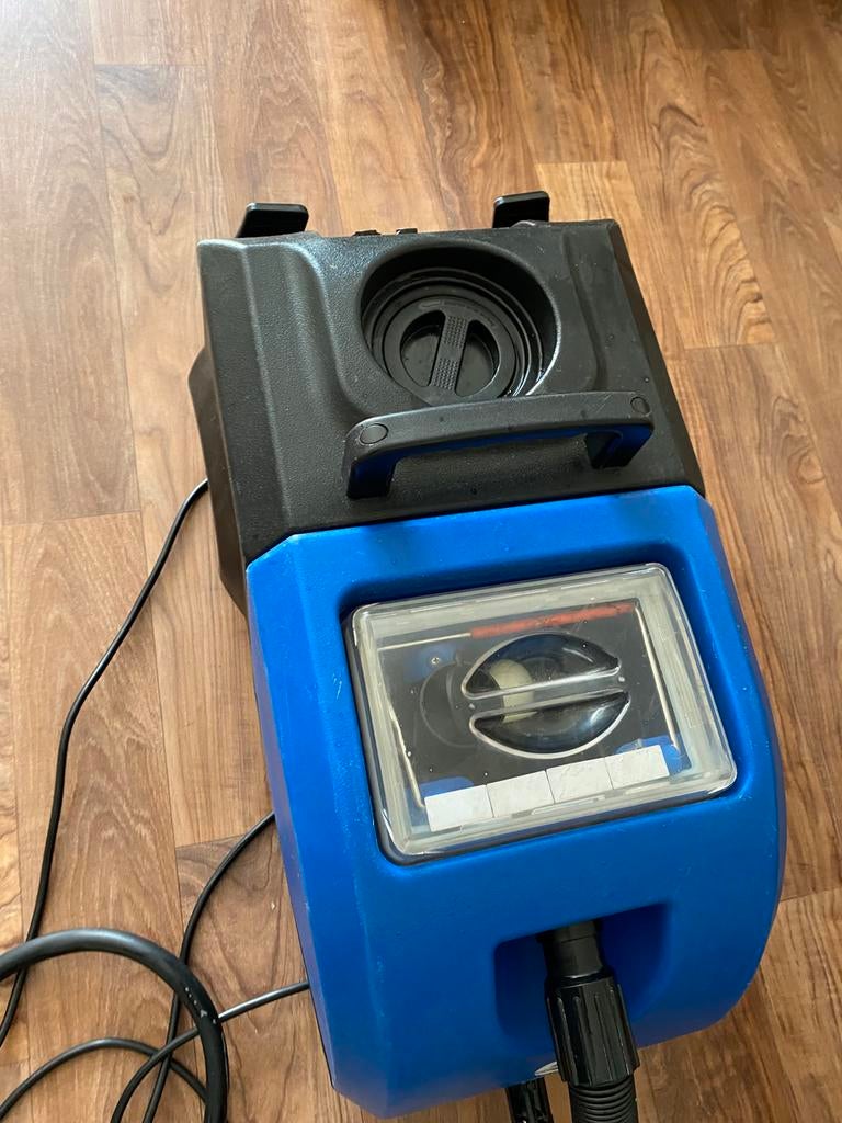 Zetel reiniger, Ophalen, Zo goed als nieuw