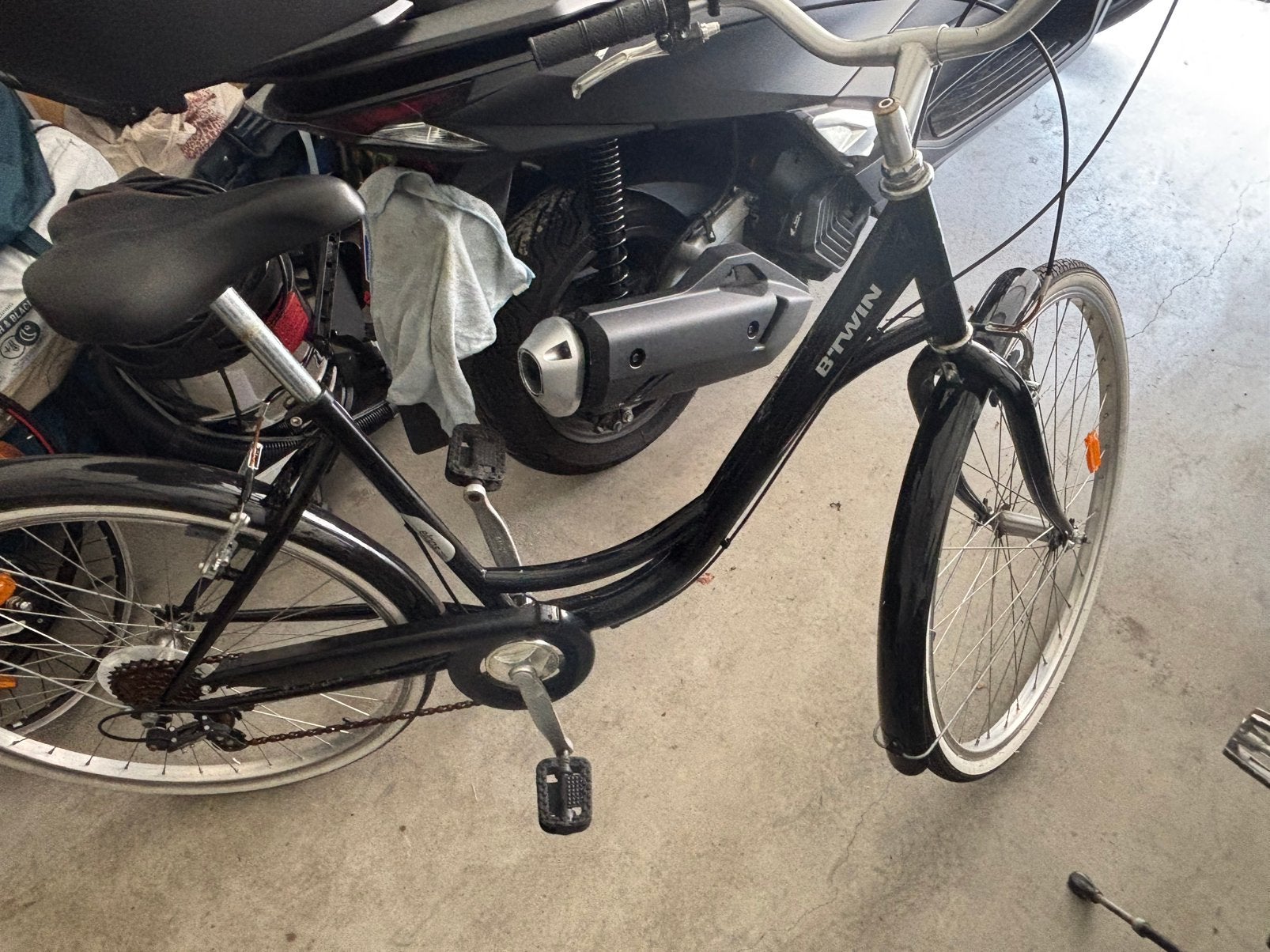 B-twin Elops 100, Fietsen en Brommers, Ophalen of Verzenden, Zo goed als nieuw
