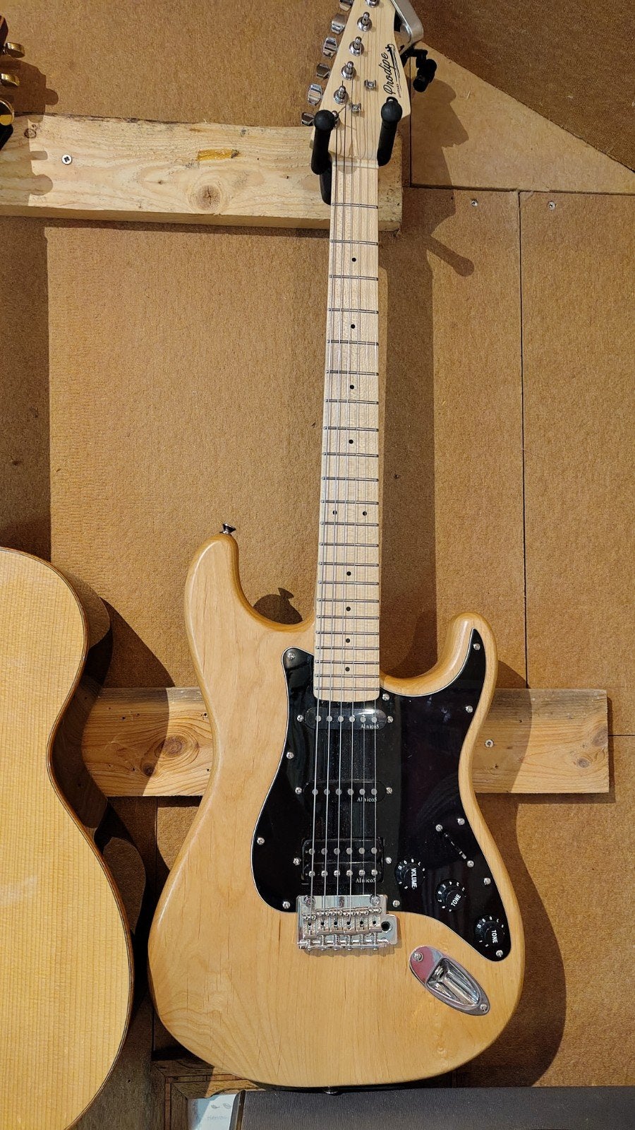 stratocaster prodipe st93, Musique & Instruments, Fender