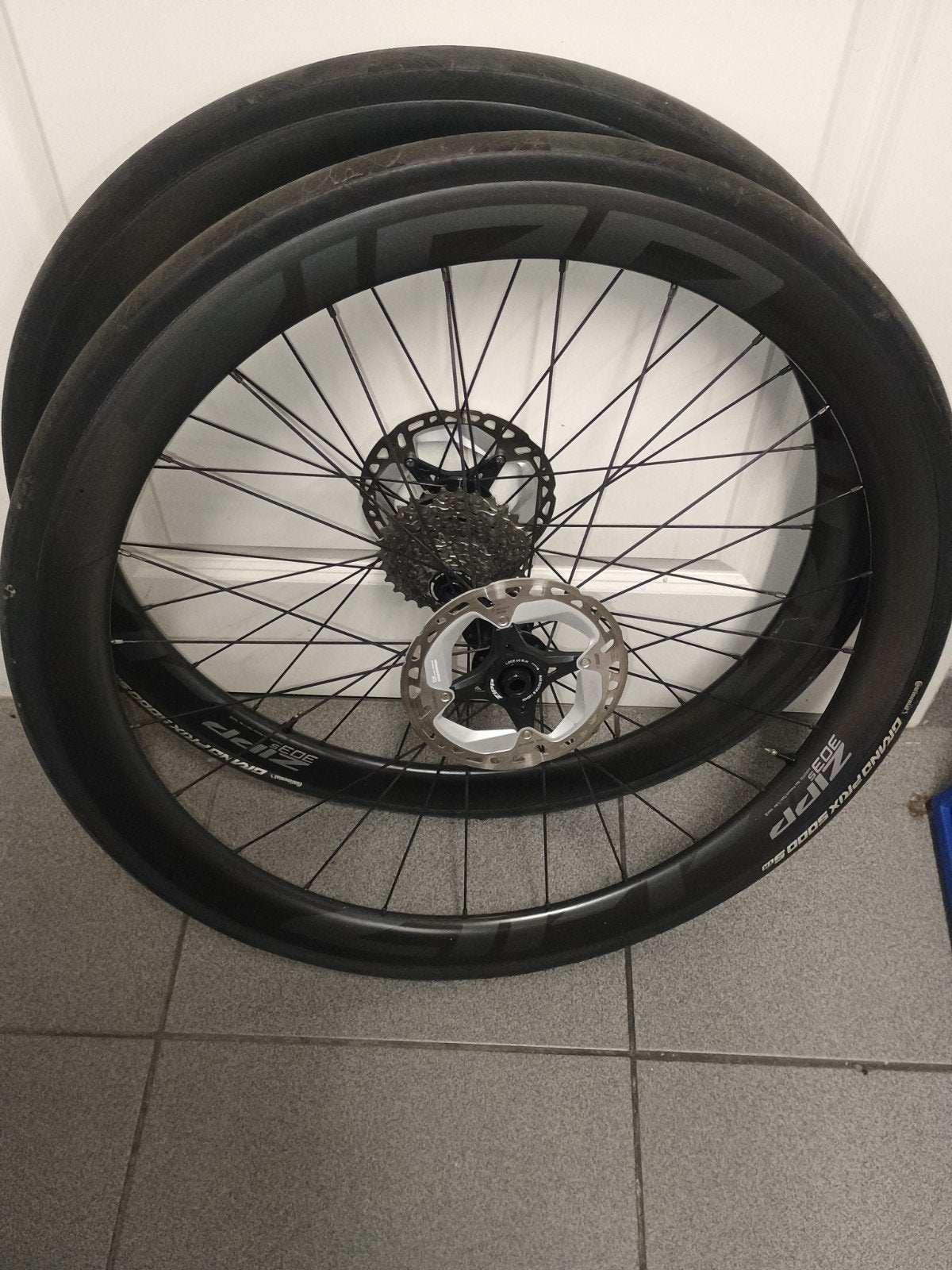 Zipp 303s, Ophalen, Carbon