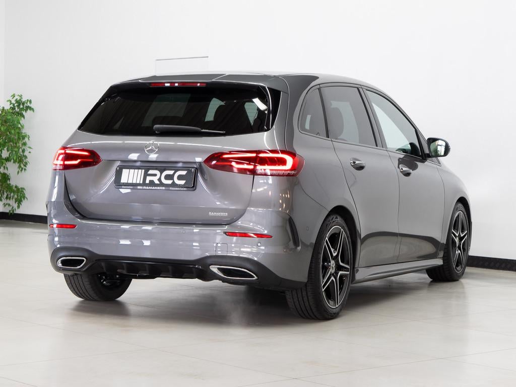 Mercedes-Benz B-Klasse 180 Automaat AMG Night Widescreen Sfe, Autos, 100 kW, 140 g/km, Euro 6, Entreprise