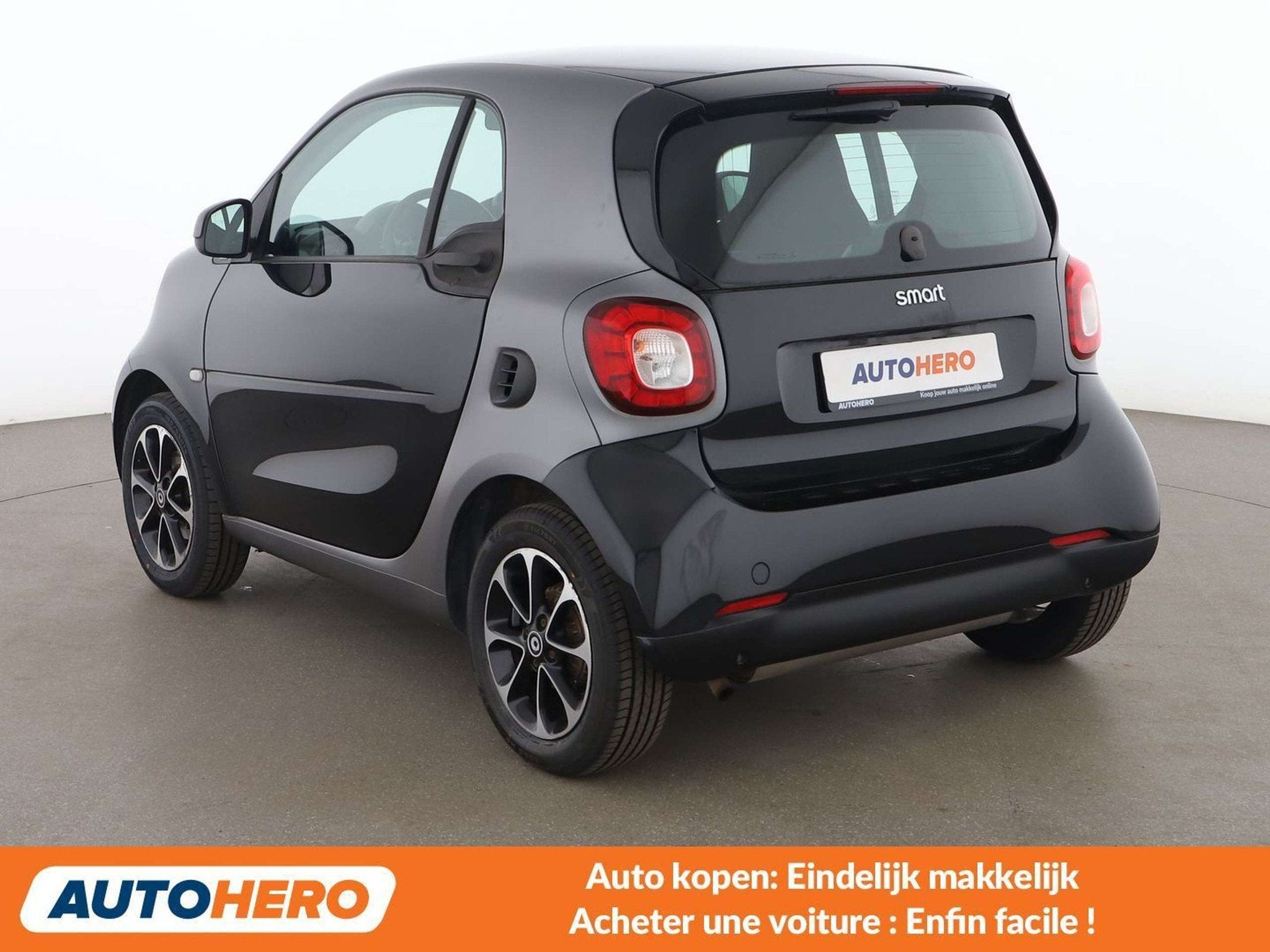 Smart Fortwo 0.9 Turbo Basis passion (bj 2018, automaat), Auto's, Automaat, 898 cc, Gebruikt, Overige brandstoffen