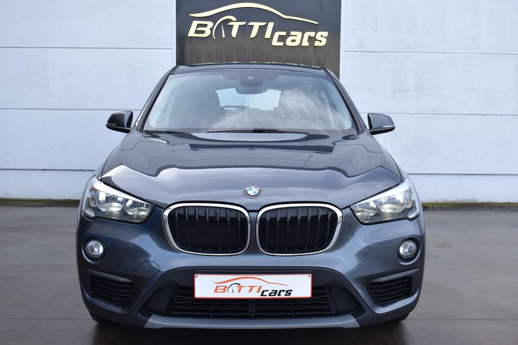 BMW X1 1.5d sDrive16* Airco* Cruise Control* 17" Velgen, Stof, Gebruikt, 116 pk, 2020 kg