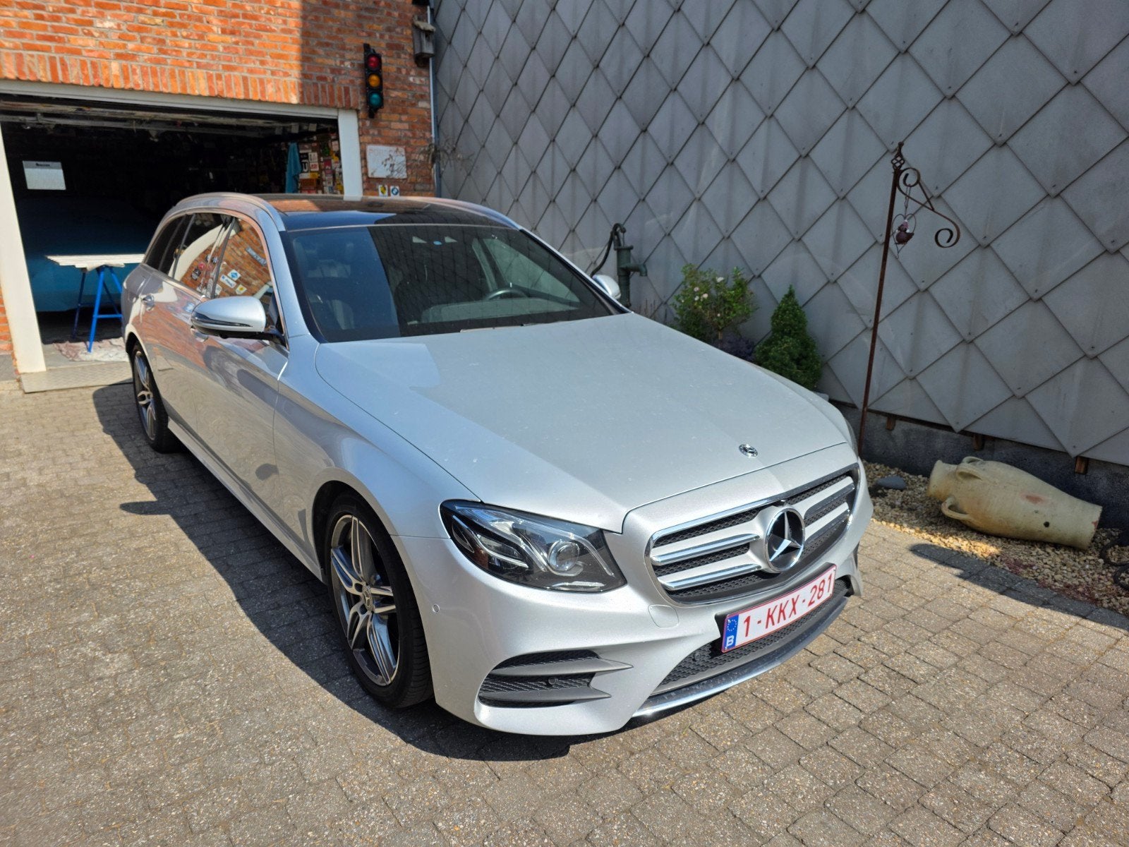 Mercedes E220 Break AMG line, Autos, Mercedes-Benz, Cuir, Argent ou Gris, Achat, Euro 6