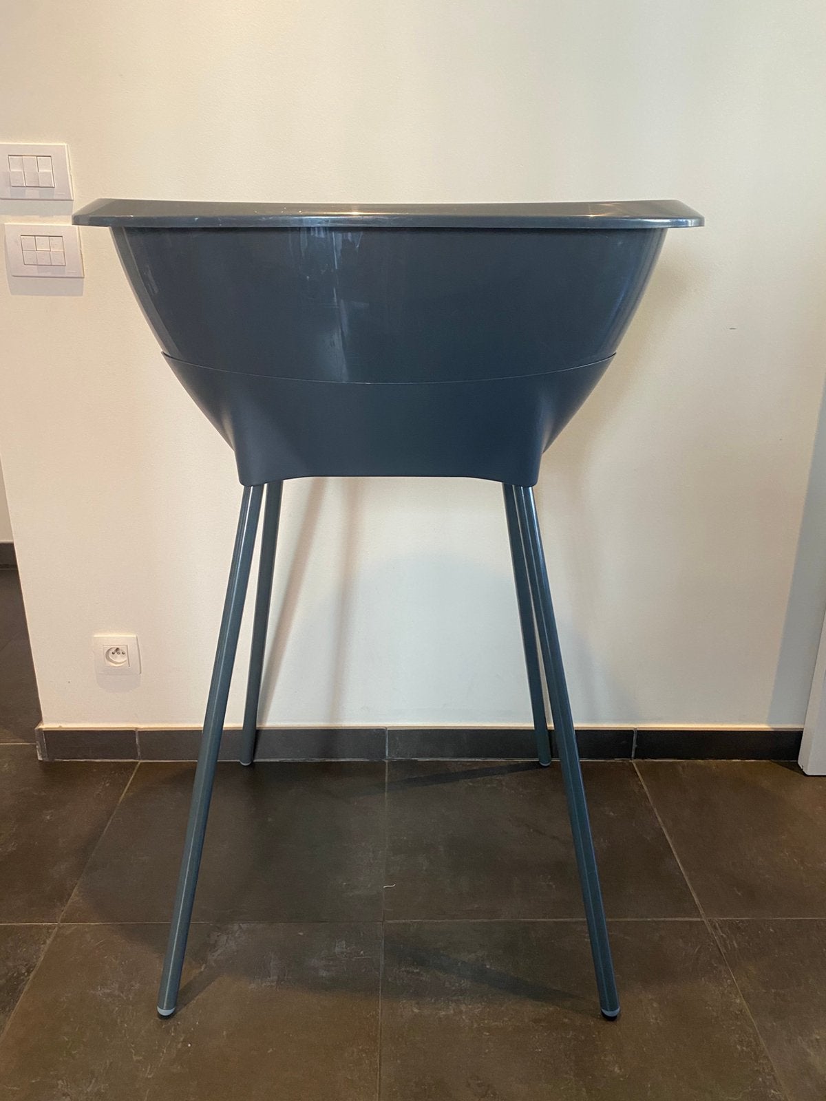 Babybad luma met standaard, Kinderen en Baby's, Zo goed als nieuw, Badje, Standaard, Ophalen