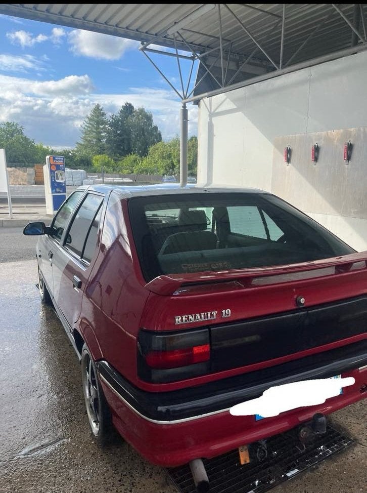 Renault 19, Rouge, Achat, 5 portes, Particulier
