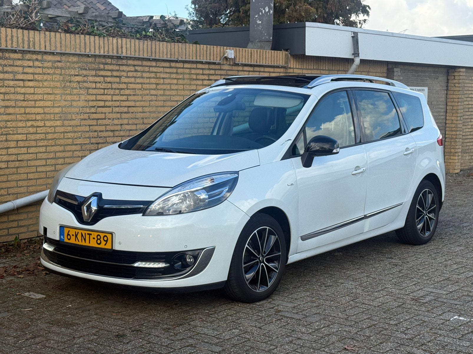 Renault grand scenic 1.5 dci Bose Panorama 7 pl, Auto's, Euro 5, Zwart, Leder en Stof, 7 zetels