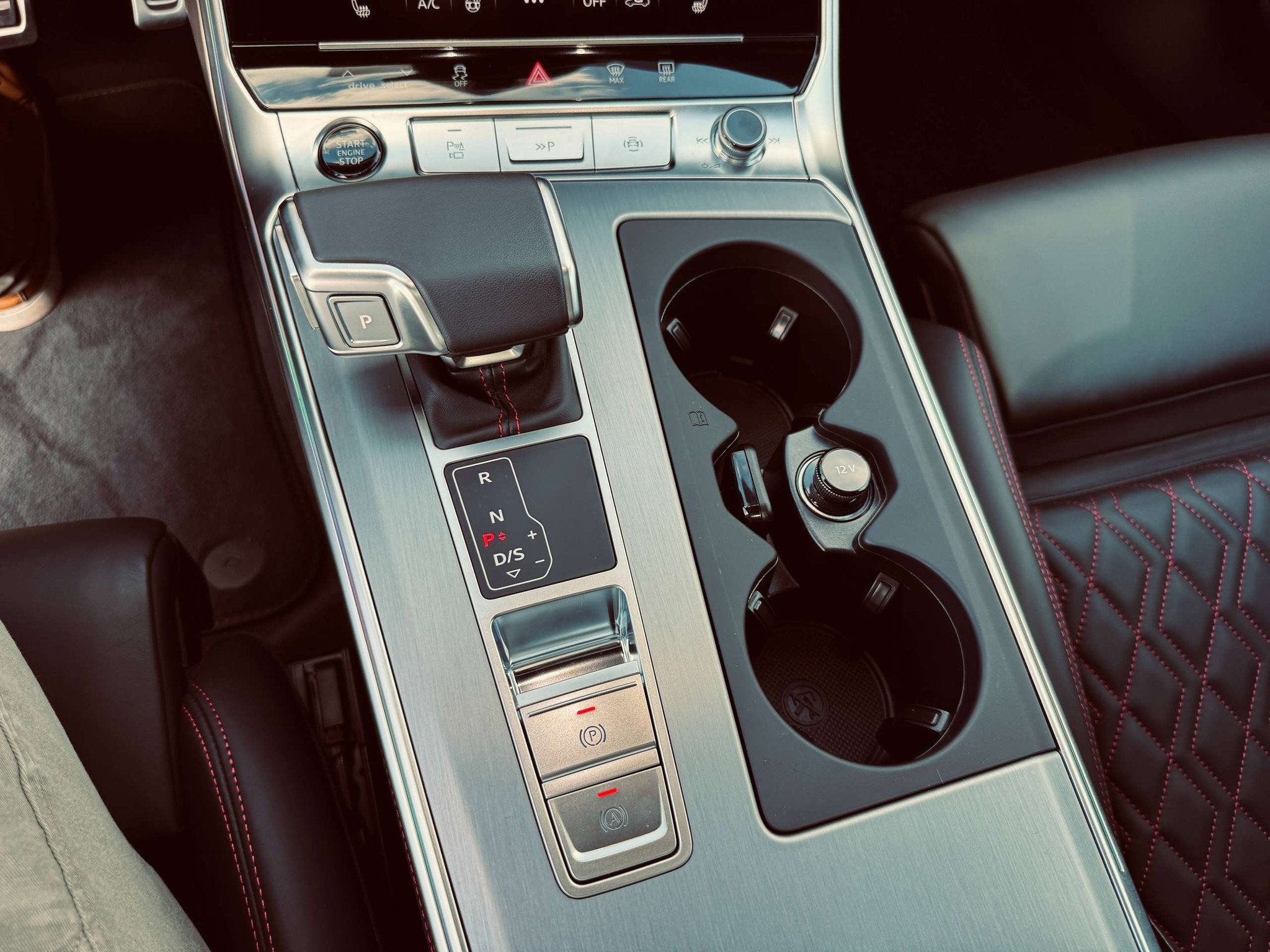 Audi A6 A6 Avant 2.0 TDi S-line, Pack Competition. FULL OPTI, Auto's, Automaat, https://public.car-pass.be/vhr/2b1c57fb-9d87-4cb0-a9fc-40891cb5a6ba