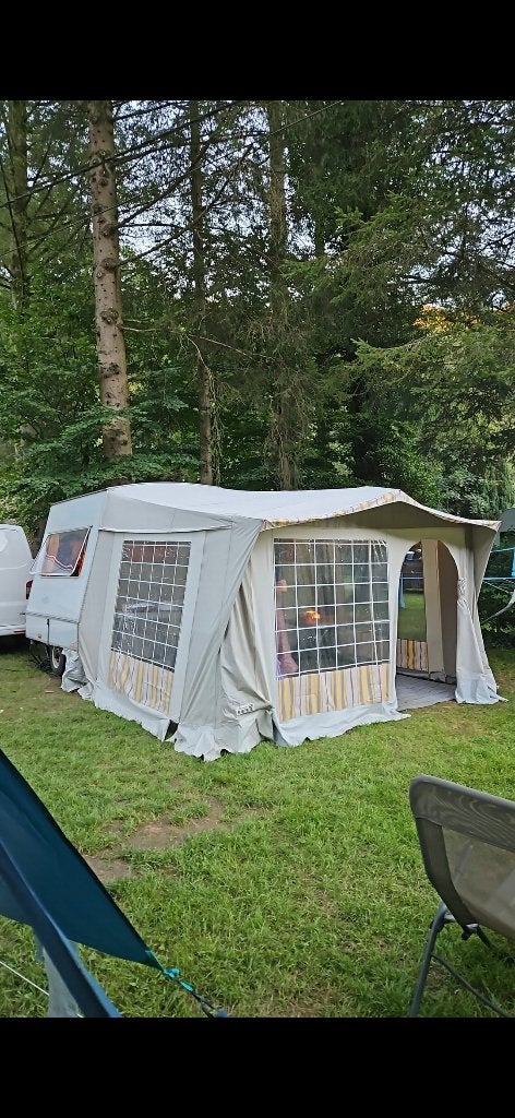 Rapido confort, Caravans en Kamperen, Caravans, Koelkast, Tot 4 meter, Tot 500 kg, Rapido