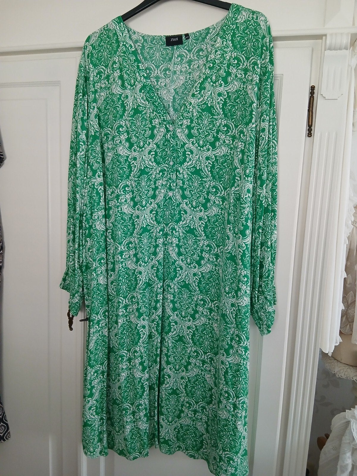 ZGAN kleed MT58/60 oksel-oksel 84 lengte 1,20m, Kleding | Dames, Grote Maten, Ophalen of Verzenden, Zo goed als nieuw