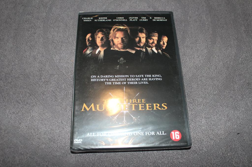 DVD The Three Musketeers, Cd's en Dvd's, Dvd's | Actie, Vanaf 16 jaar, Ophalen of Verzenden, Nieuw in verpakking, Actie