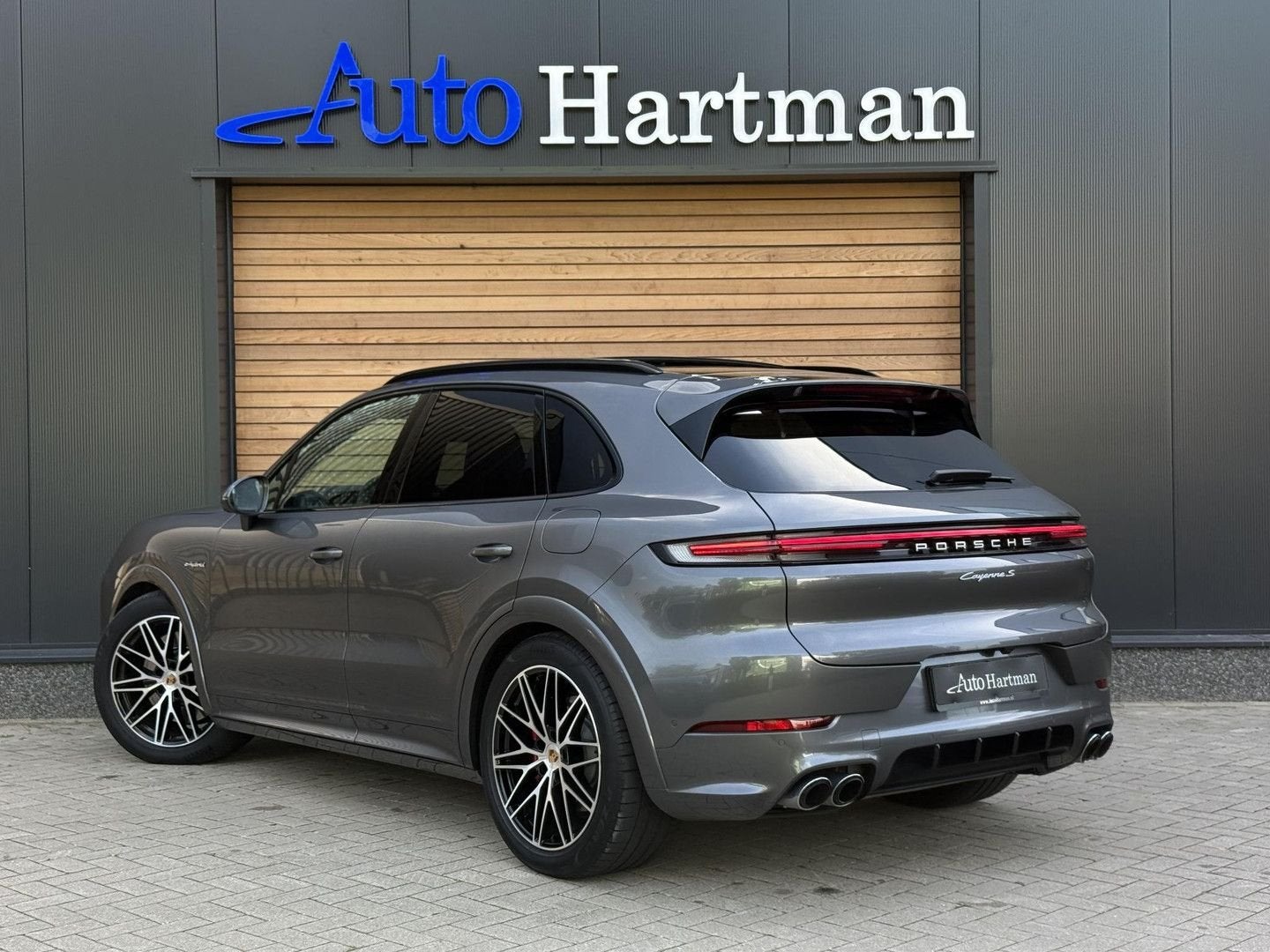 Porsche Cayenne 3.0 S E-Hybrid 4W-BESTURING|PASSENGER-DISPLA, Achat, Assistance au freinage d'urgence, Entreprise, Carnet d'entretien