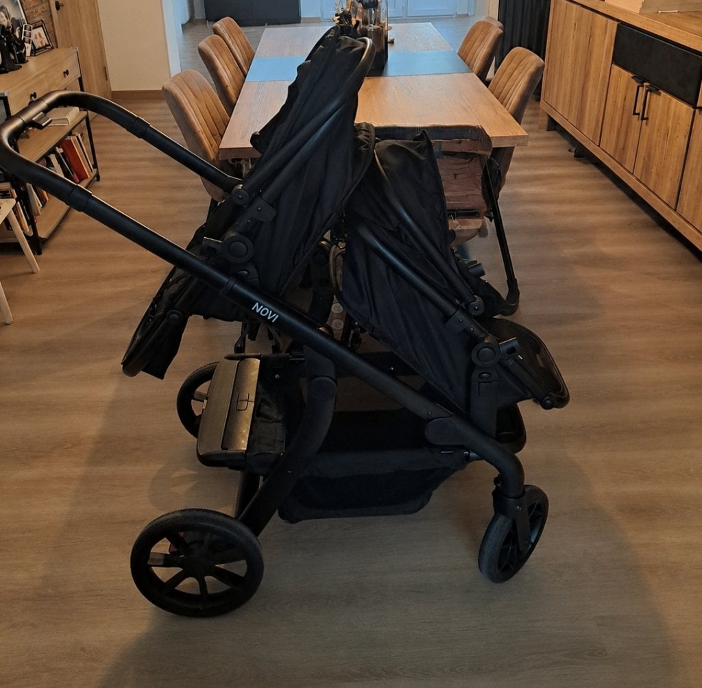 Poussette double Novi baby, Enfants & Bébés, Poussettes & Combinaisons, Utilisé, Poussette, Autres marques, Avec nacelle, Enlèvement
