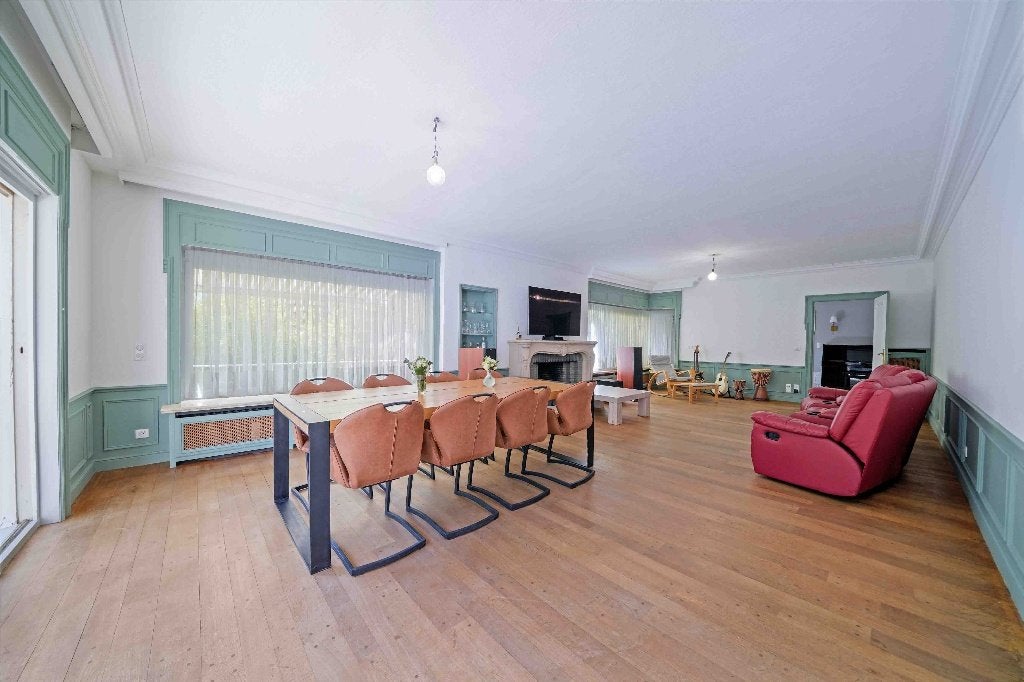Spacieuse villa 6 chambres avec garage et jardin, Immo, Maisons à vendre, 248 m², 1000 à 1500 m², COMINES, 81018 kWh/an