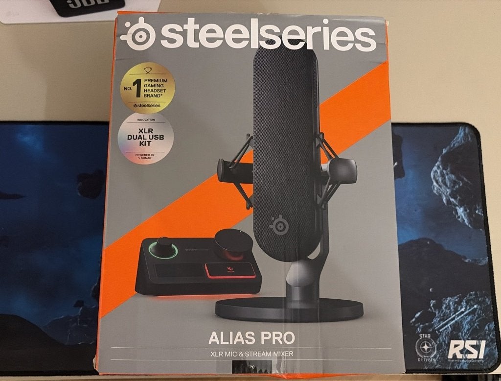 steelseries alias pro + steelseries mic boom, Muziek en Instrumenten, Ophalen of Verzenden, Zo goed als nieuw, Overige typen