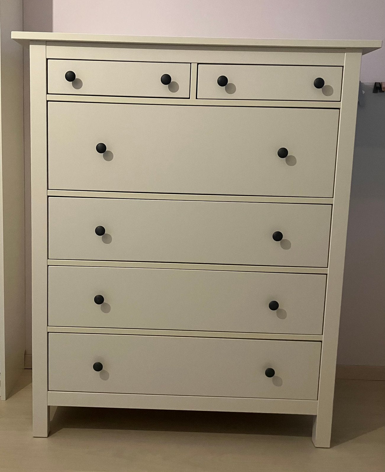 Hemnes (ikea) ladekast + nachtkastje, Ophalen, Gebruikt, 100 tot 150 cm, 5 laden of meer