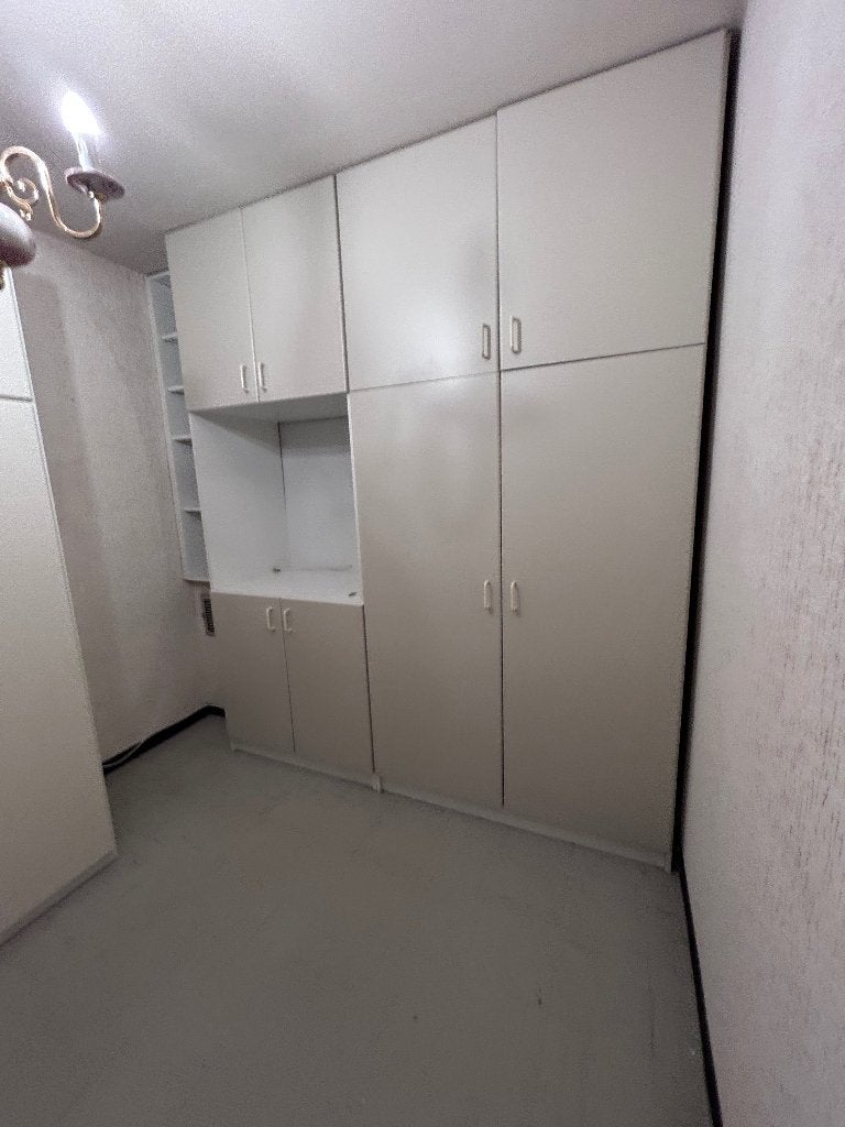 Kast, Ophalen, Gebruikt, 200 cm of meer, 200 cm of meer