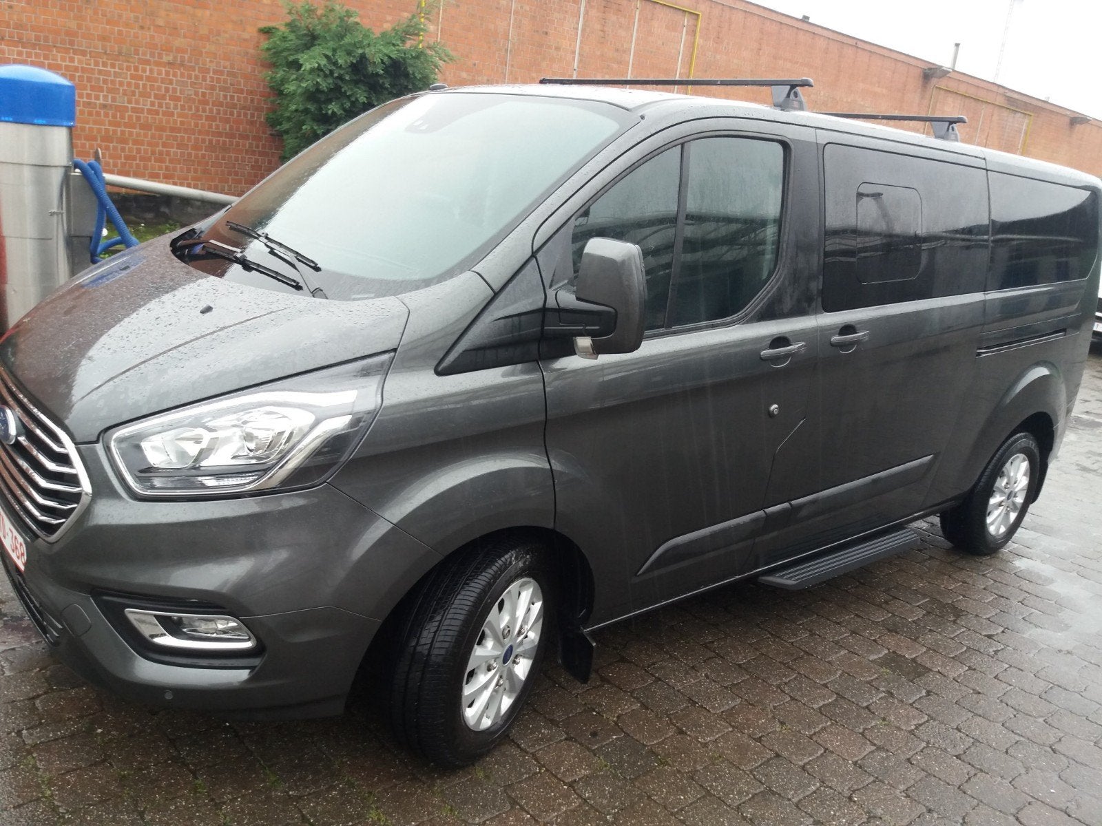 Ford Tourneo personnalisé, Autos, Achat, Euro 6, Boîte manuelle, 5 portes